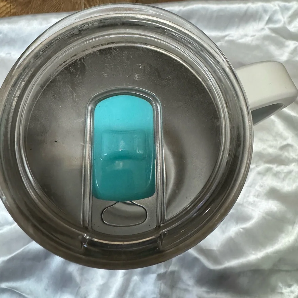 Swig tumbler